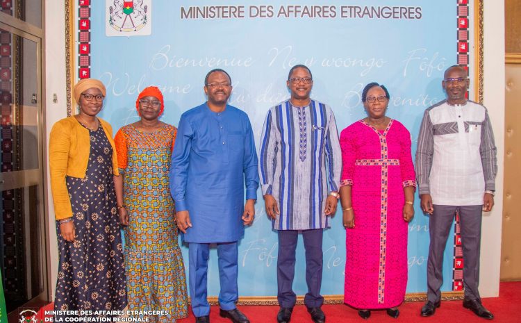  Coopération multilatérale : le Directeur régional du FIDA pour l’Afrique de l’ouest et du Centre et SEM Karamoko Jean Marie TRAORE échangent sur les nouveaux projets de l’institution au Burkina