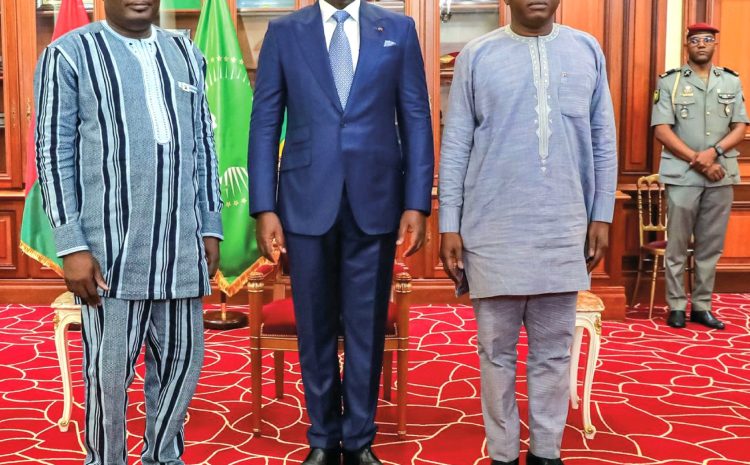  Coopération Burkina Faso-République du Gabon: l’Ambassadeur Issa BORO présente ses Lettres de créance au Président OLIGUI NGUEMA