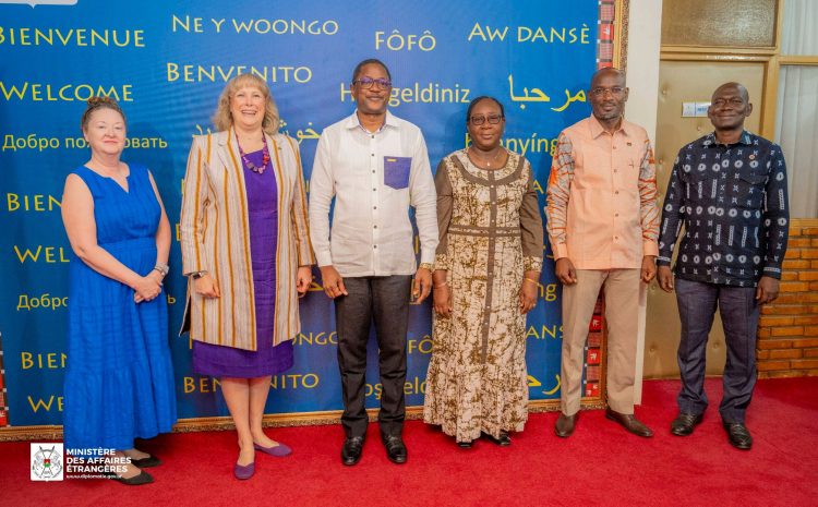  Coopération économique : le ministre des Affaires étrangères et l’ambassadeur des Etats-Unis saluent la nouvelle dynamique de partenariat entre les hommes d’affaires burkinabè et américains