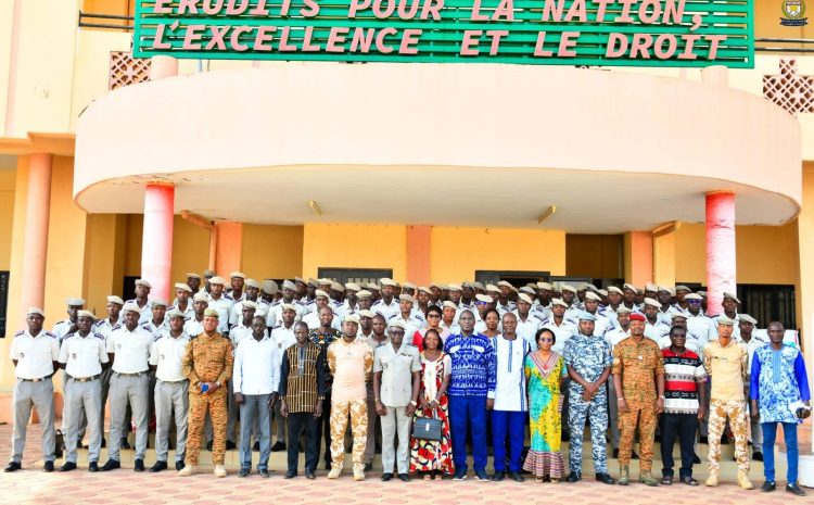  Commémoration de la 78e Journée des Casques bleus : des conférences publiques pour sensibiliser les futurs acteurs des opérations de maintien de la paix 