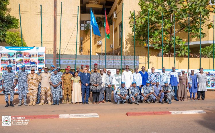  78e Journée internationale des Casques bleus : le Burkina Faso et les Nations Unies rendent hommage aux combattants de la paix 