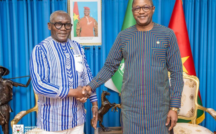  Coopération bilatérale : l&rsquo;axe Ouagadougou-Libreville se renforce avec l&rsquo;arrivée du nouvel ambassadeur de la République Gabonaise au Burkina Faso
