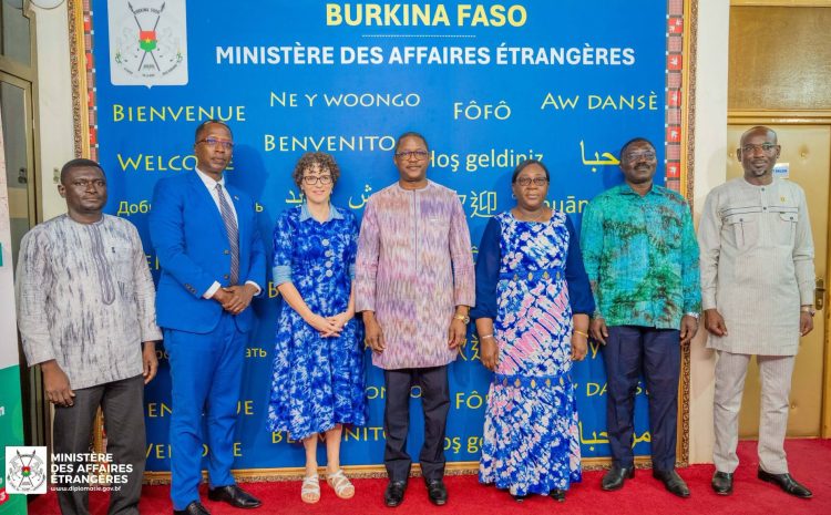  Coopération bilatérale : en fin de mission au Burkina Faso, l’ambassadrice du Canada témoigne sa gratitude au Chef de la diplomatie burkinabè