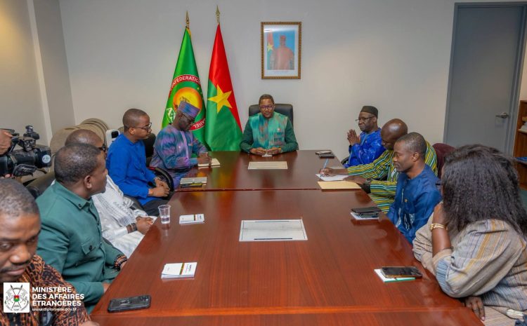  Diaspora burkinabè aux Etats-Unis : le ministre des Affaires étrangères échange avec les délégués HCBE