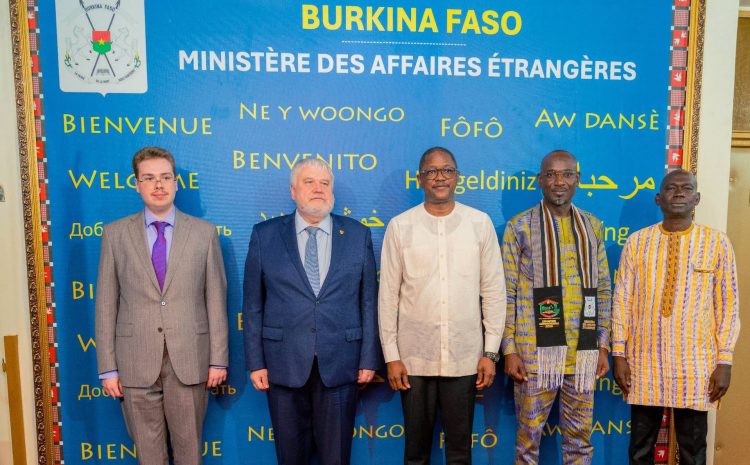  Burkina Faso -Fédération de de Russie : S.E.M. Igor MARTYNOV et le Chef de la diplomatie burkinabè échange sur les futurs  défis de la coopération