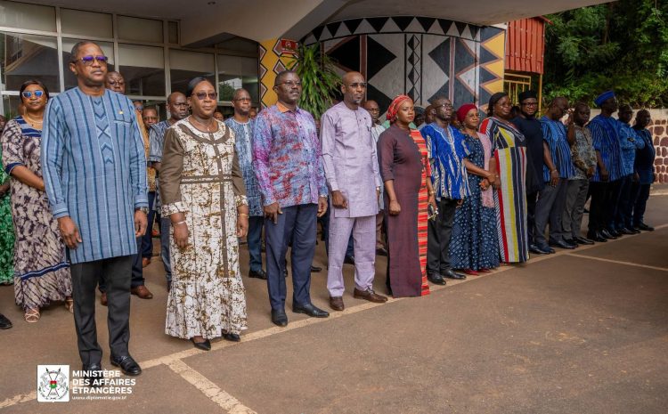  Montée de couleurs nationales : les diplomates appelés à valoriser le « made in Burkina » partout où ils exercent c