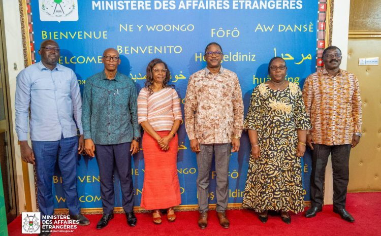  Coopération Burkina Faso-AGRA  : la nouvelle Directrice Pays de AGRA se présente au ministre  des Affaires étrangères